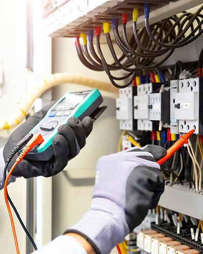 use-of-nut-bolt-screw-switch-gear